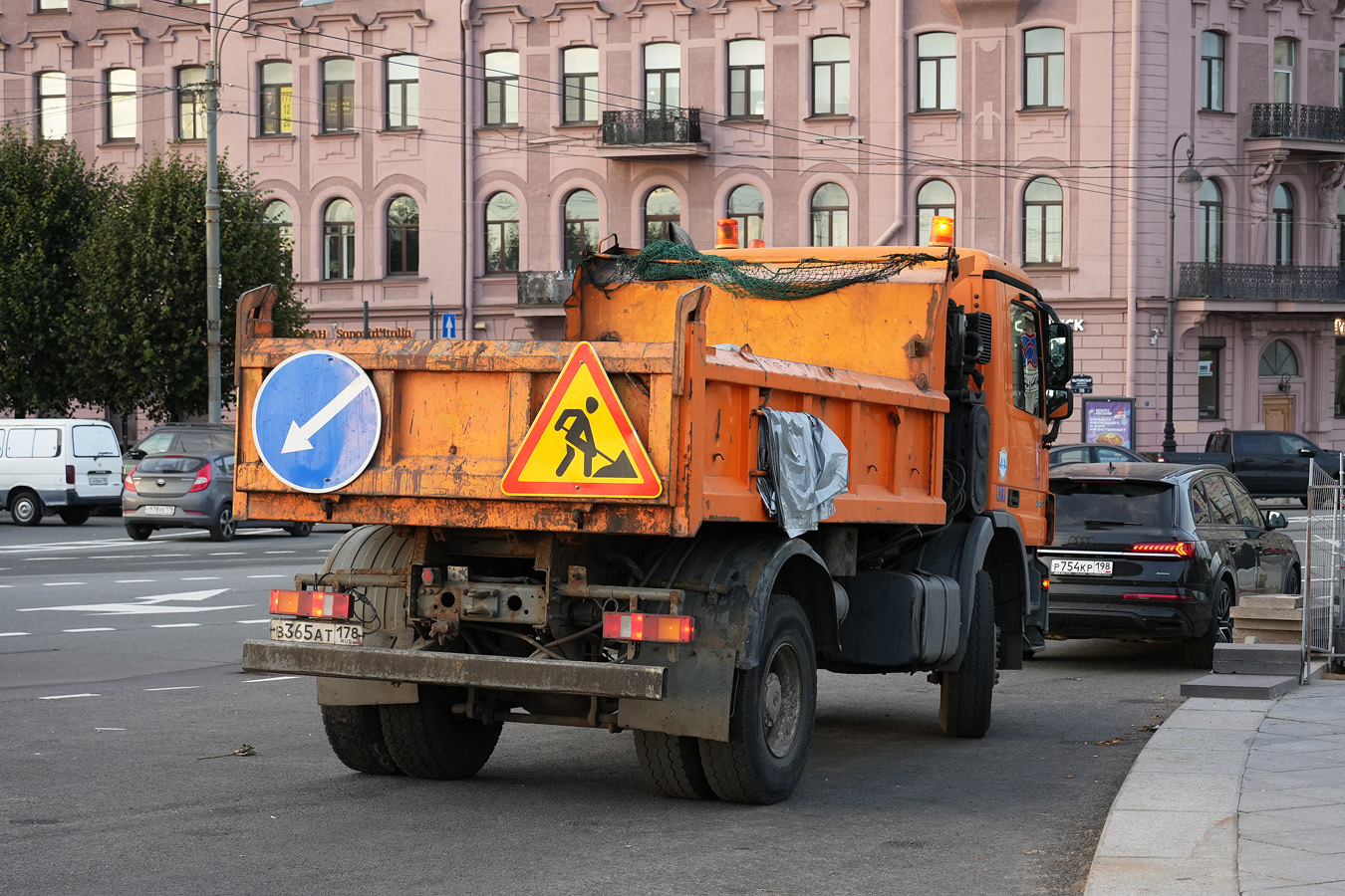 Санкт-Петербург, № 927 — Mercedes-Benz Actros ('2009) 2041