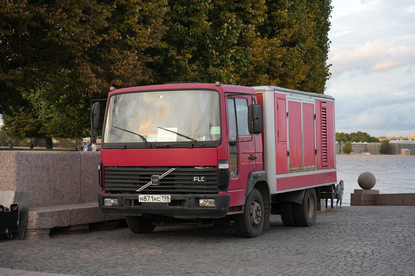 Санкт-Петербург, № Н 871 НС 198 — Volvo FLC