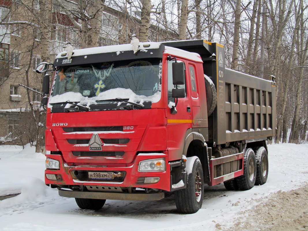 Томская область, № Н 198 ХМ 70 — Howo HW ZZ3327