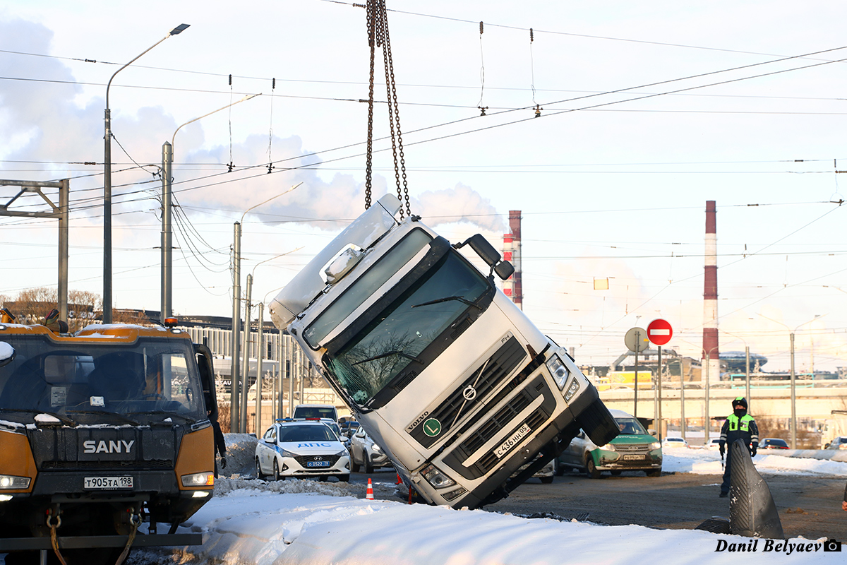 Дагестан, № С 436 НН 05 — Volvo ('2008) FH.420