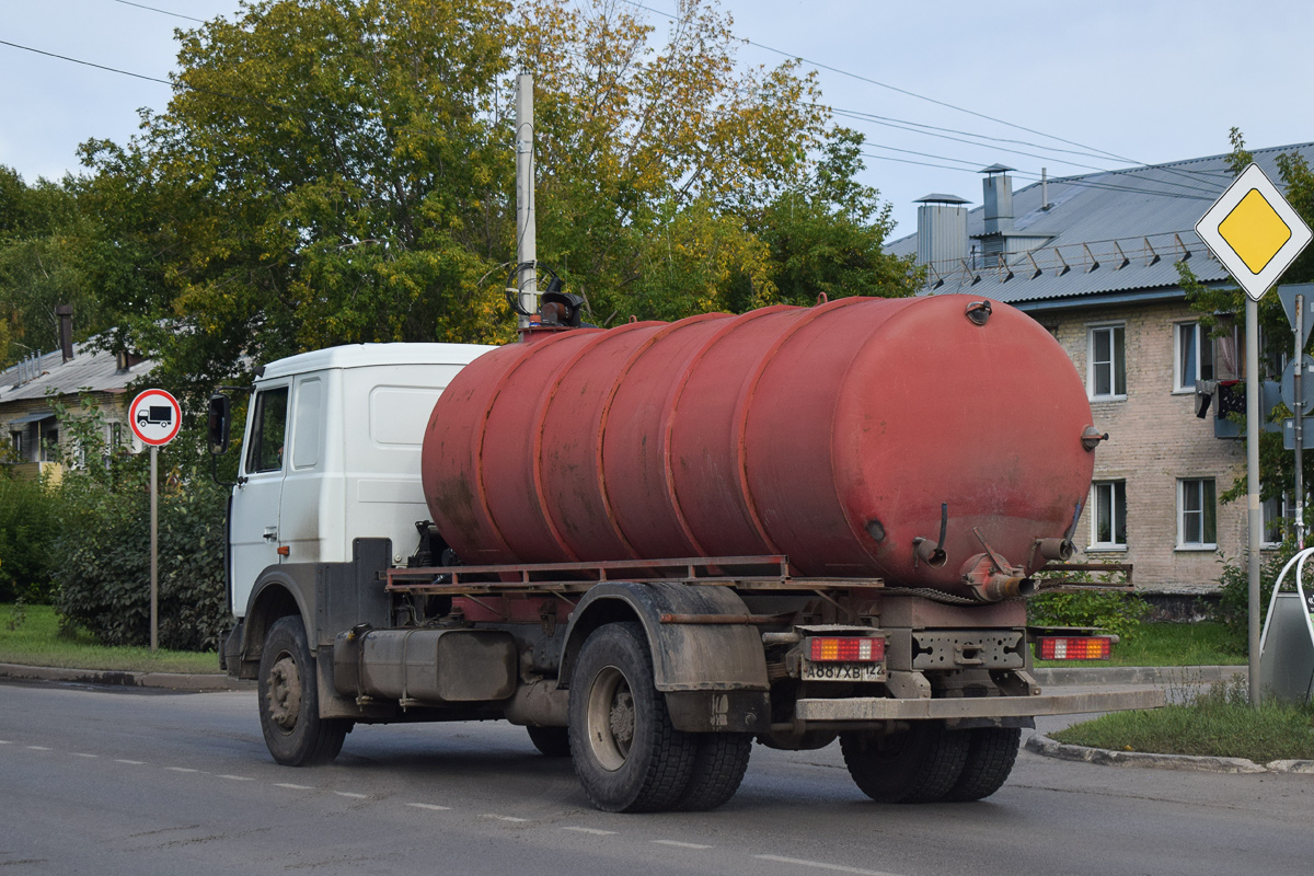 Алтайский край, № А 887 ХВ 122 — МАЗ-5336A3