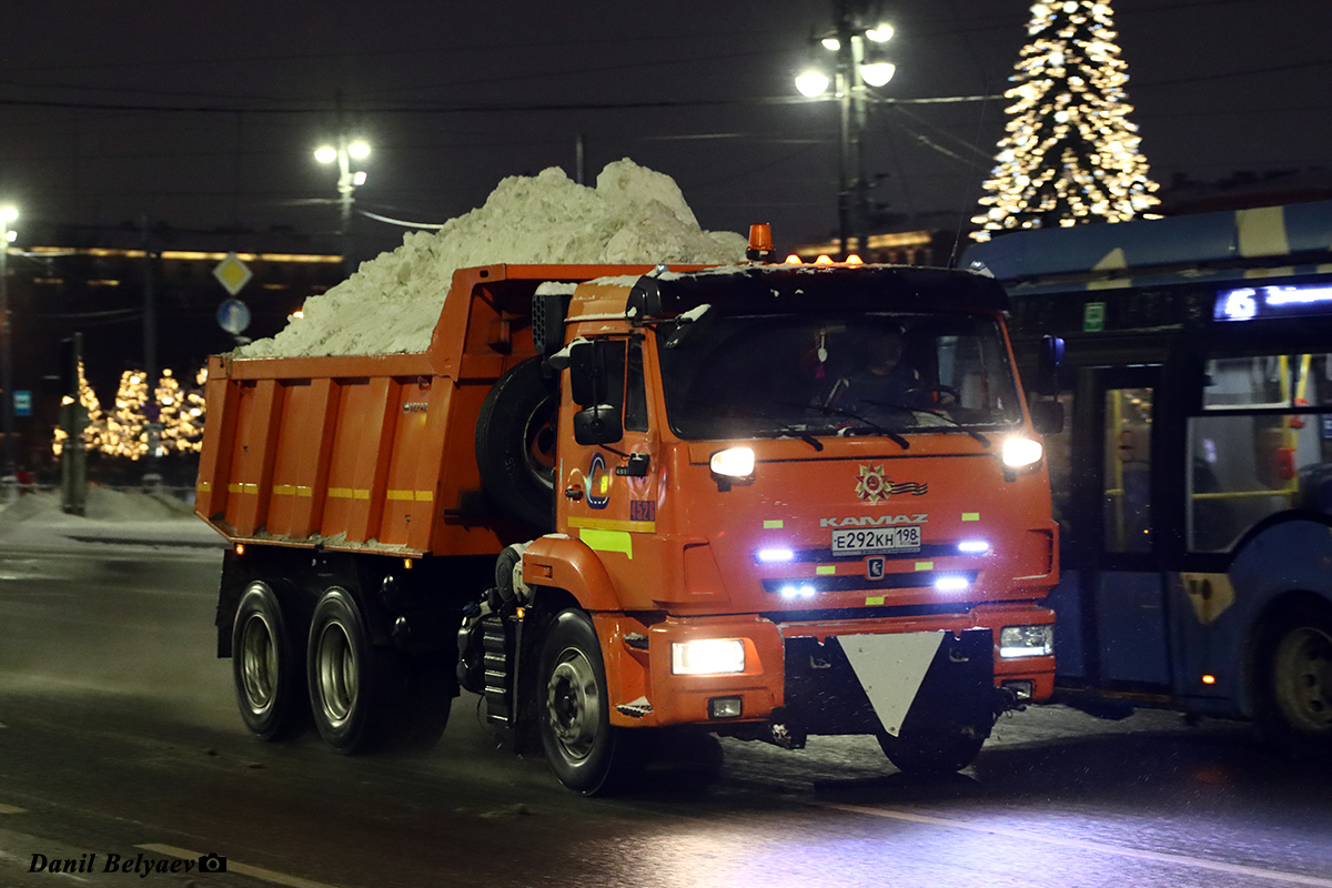 Санкт-Петербург, № 4526 — КамАЗ-65115 (общая модель)