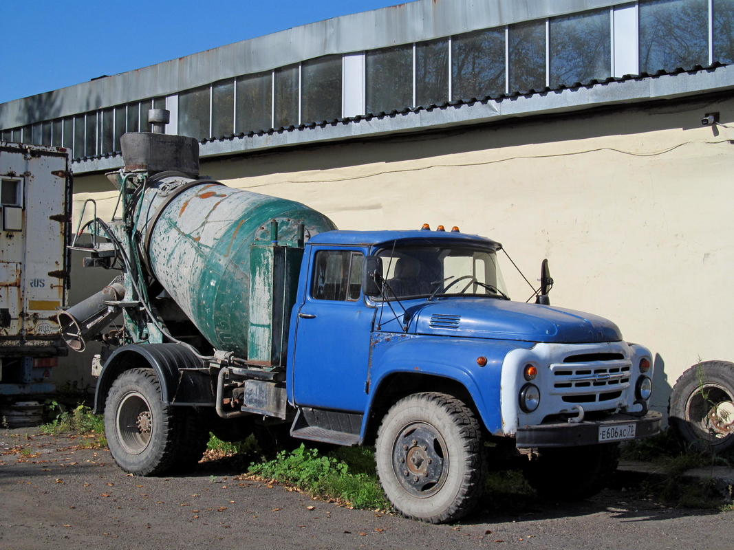 Томская область, № Е 606 АС 70 — ЗИЛ-495810