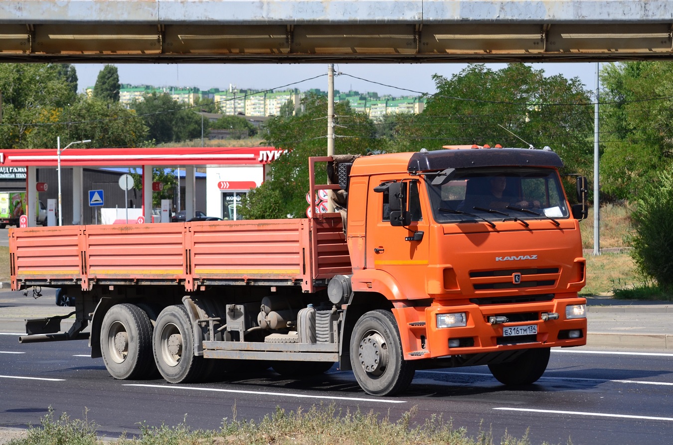 Волгоградская область, № Е 316 ТМ 134 — КамАЗ-6520-53