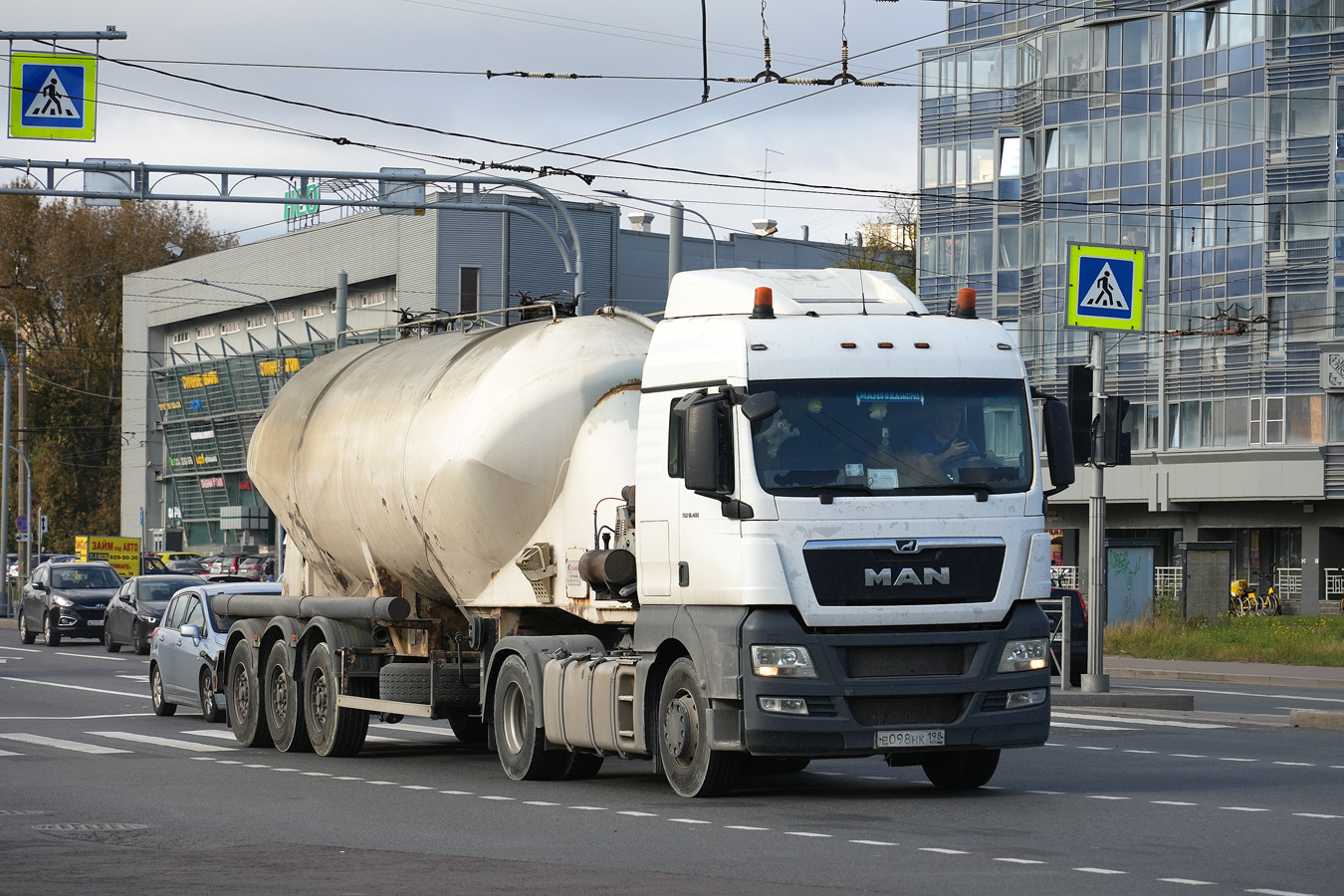 Санкт-Петербург, № Е 098 НК 198 — MAN TGX ('2007) 18.400