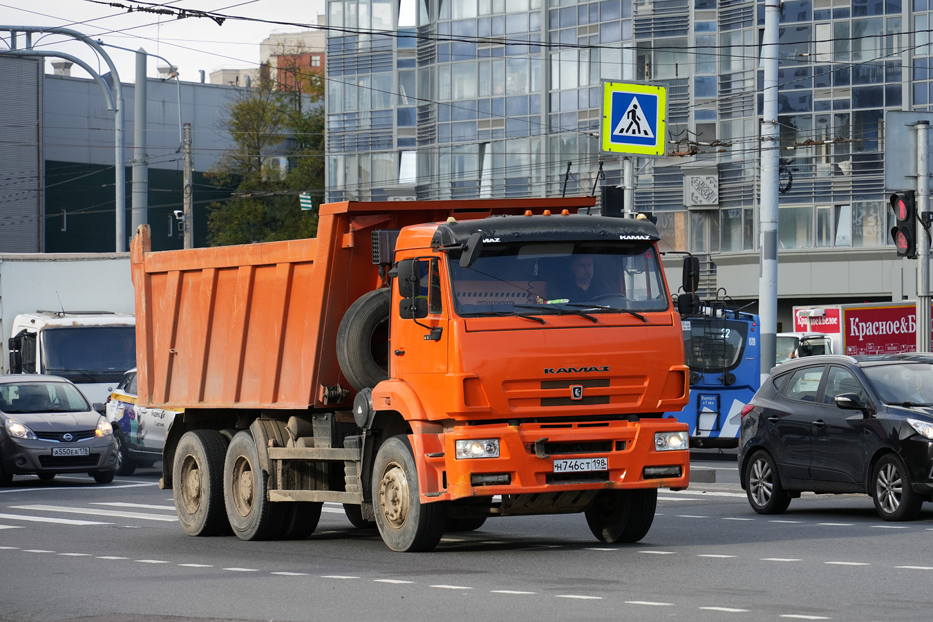 Санкт-Петербург, № Н 746 СТ 198 — КамАЗ-6520-43