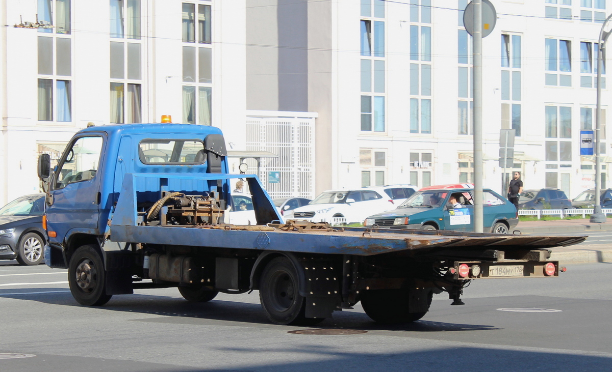 Санкт-Петербург, № Т 184 МУ 178 — Hyundai (общая модель)