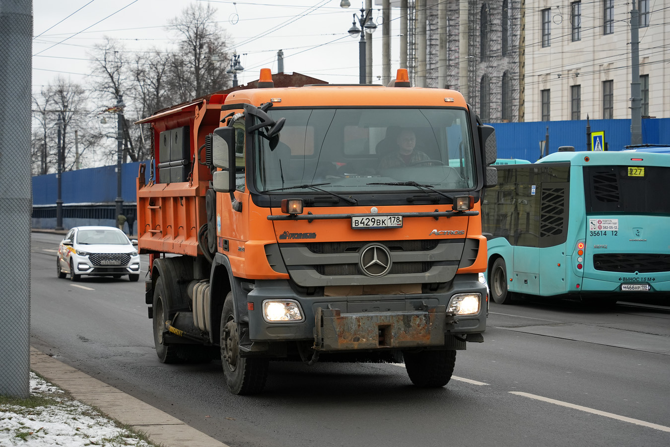 Санкт-Петербург, № 918 — Mercedes-Benz Actros ('2009) 2041