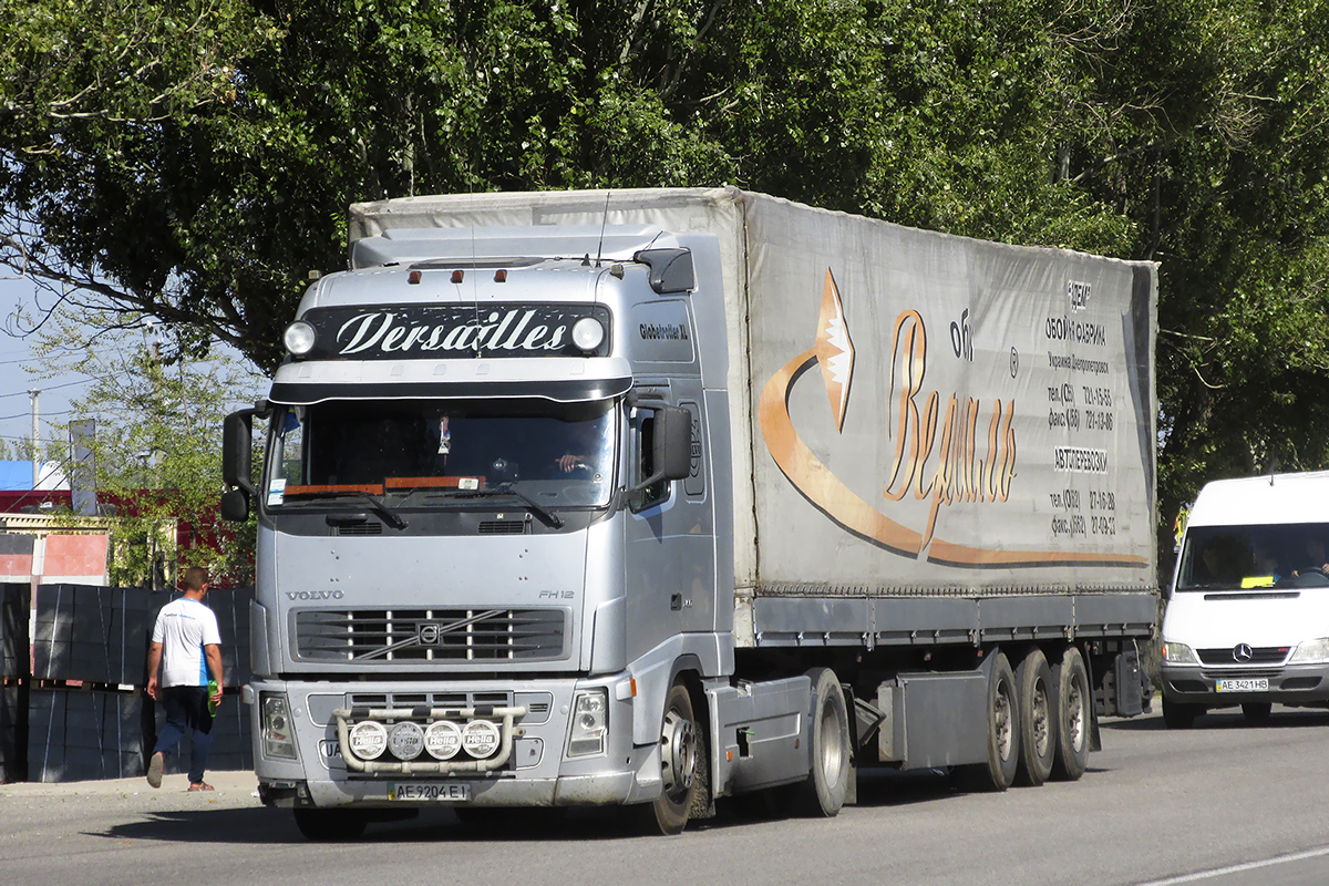 Днепропетровская область, № АЕ 9204 ЕІ — Volvo ('2002) FH12.420