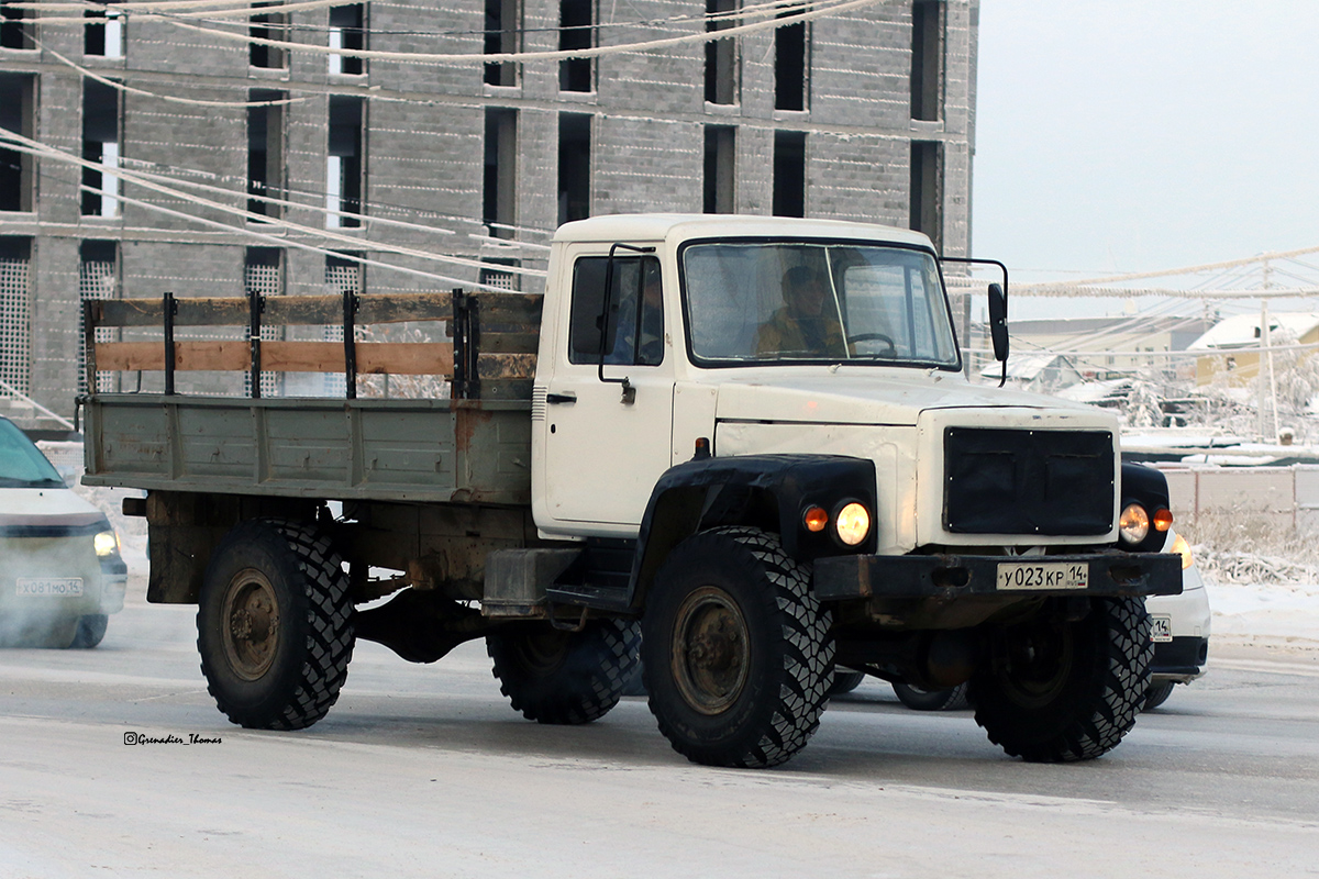 Саха (Якутия), № У 023 КР 14 — ГАЗ-33081 «Садко»
