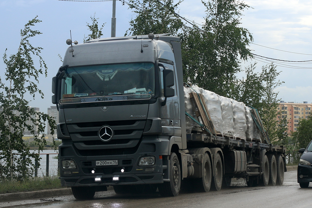 Саха (Якутия), № Р 200 КН 14 — Mercedes-Benz Actros ('2009) 2660