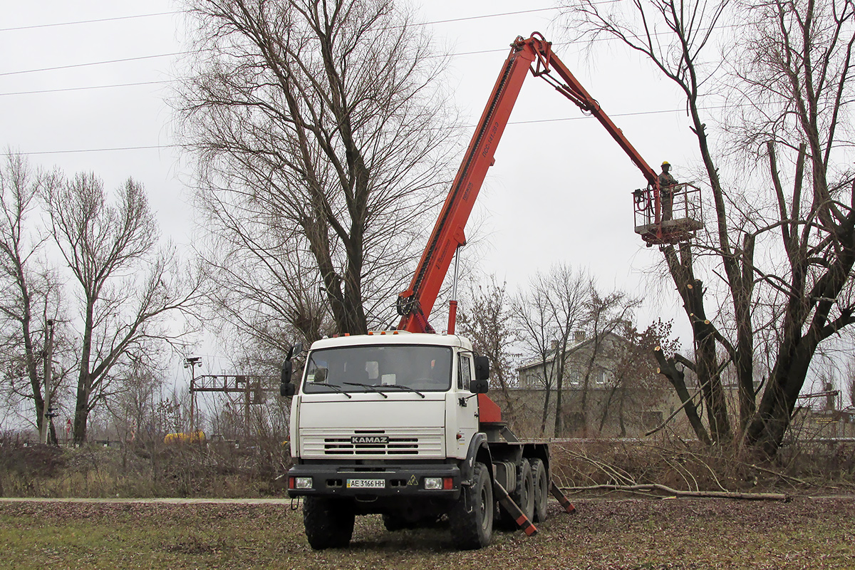 Днепропетровская область, № АЕ 3166 НН — КамАЗ-43114-30