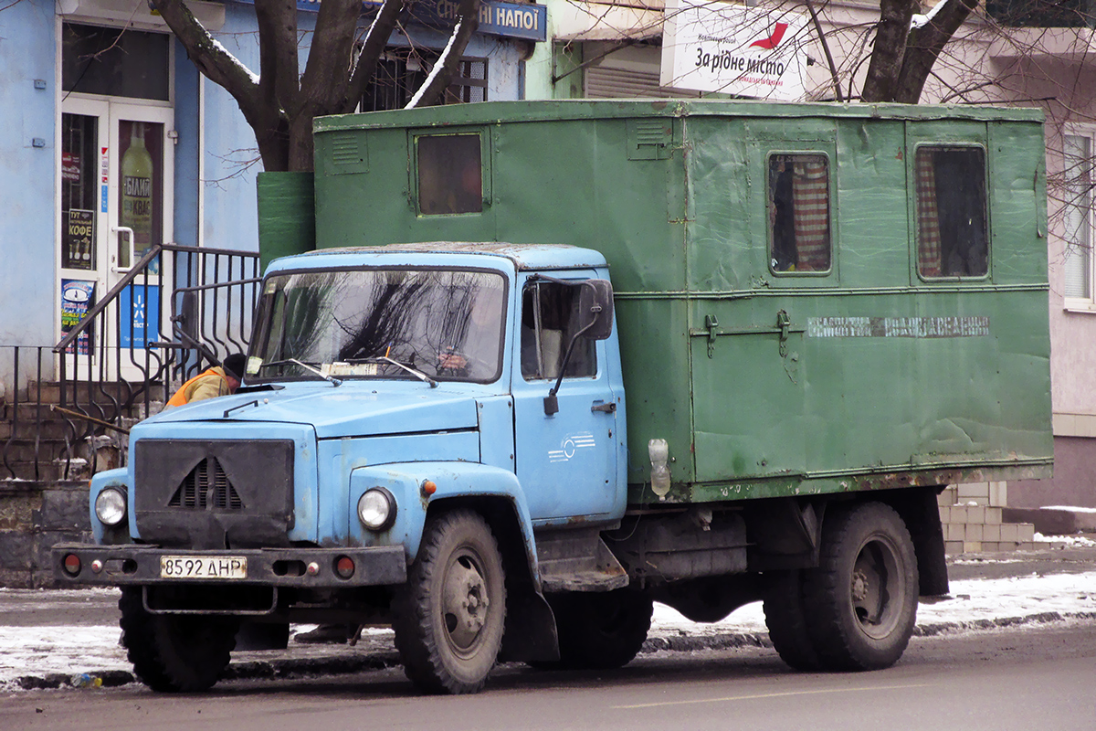 Днепропетровская область, № 8592 ДНР — ГАЗ-3307