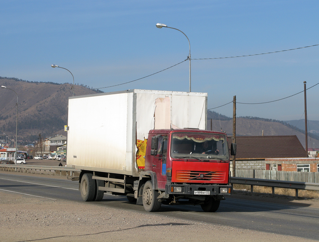 Бурятия, № Р 999 МТ 03 — Volvo FL6