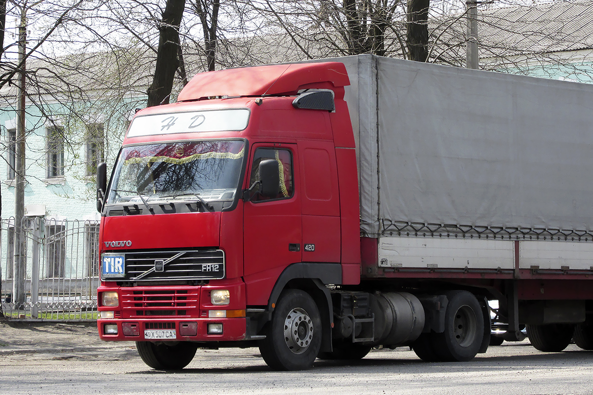 Узбекистан, № 40 X 507 CA — Volvo ('1993) FH12.420