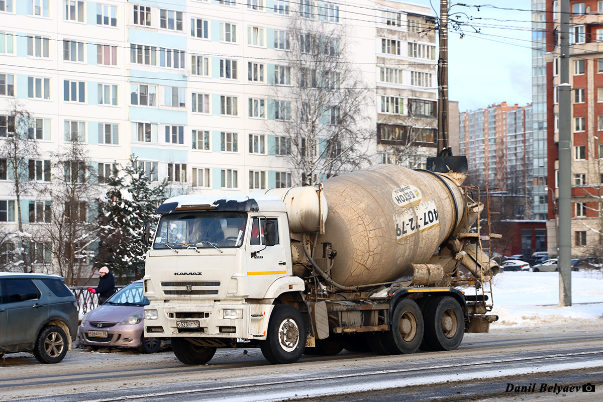 Ленинградская область, № О 523 НТ 47 — КамАЗ-6520 (общая модель)