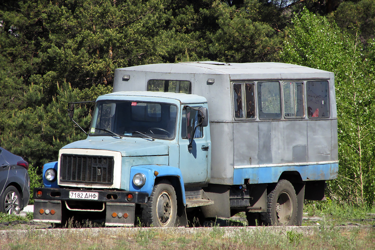 Днепропетровская область, № 7182 ДНФ — ГАЗ-3307