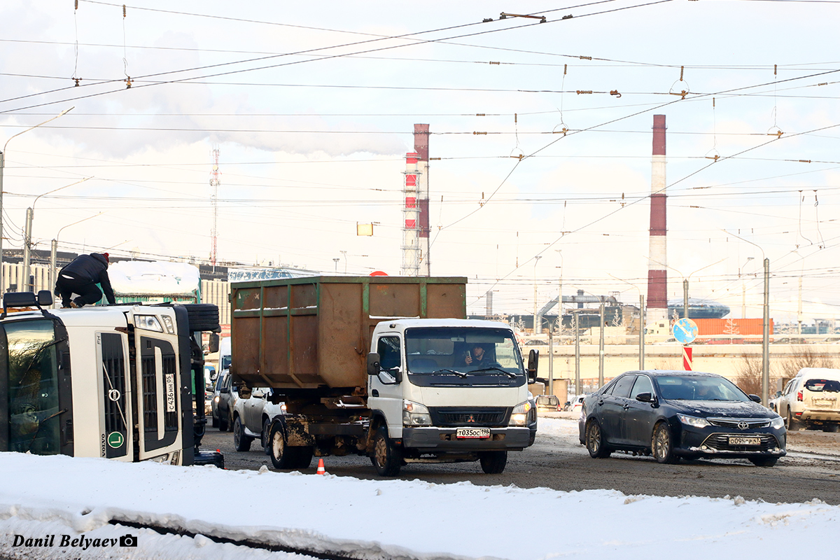 Санкт-Петербург, № Т 035 ОС 198 — Mitsubishi Fuso (общая модель)