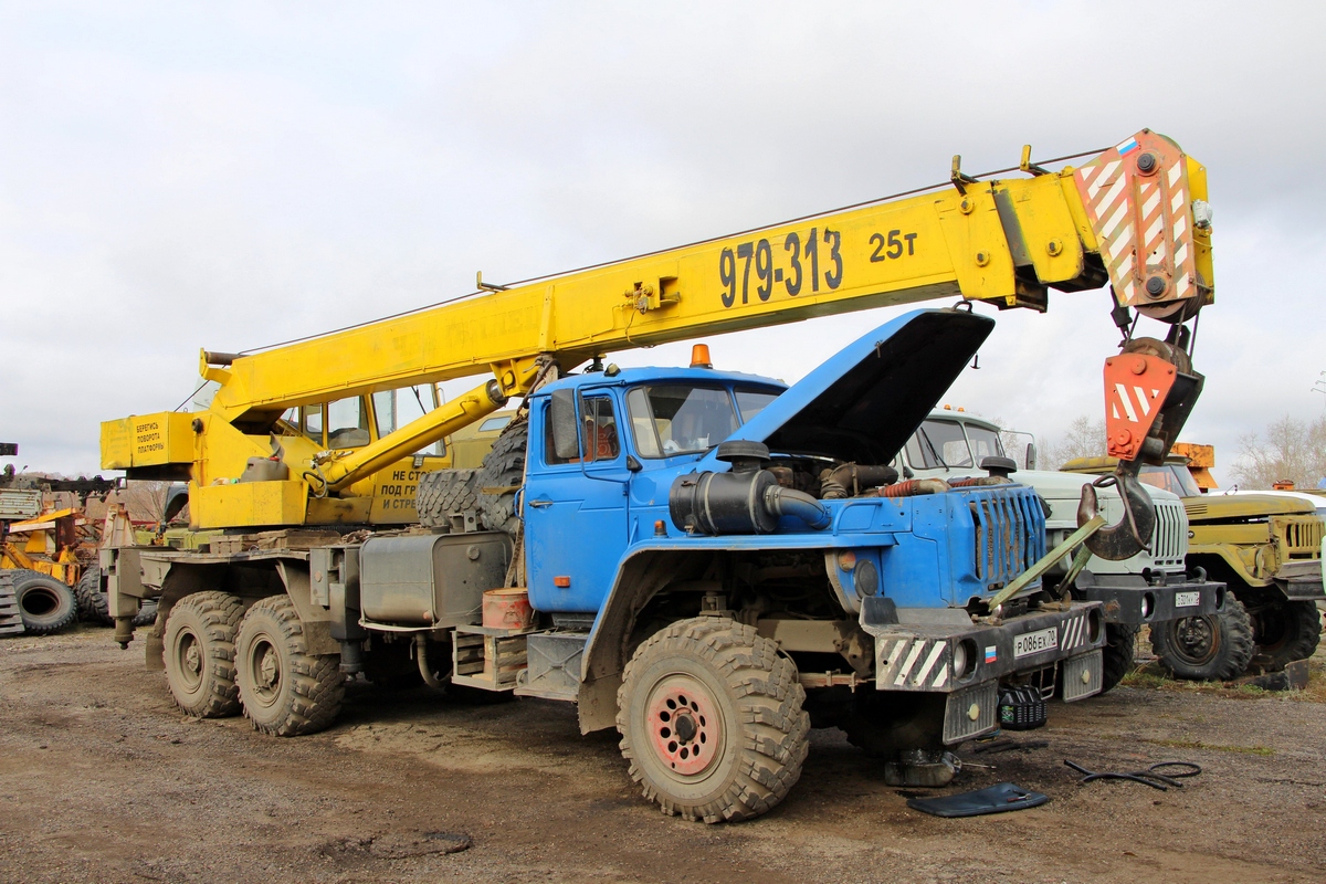 Томская область, № Р 086 ЕХ 70 — Урал-4320-40