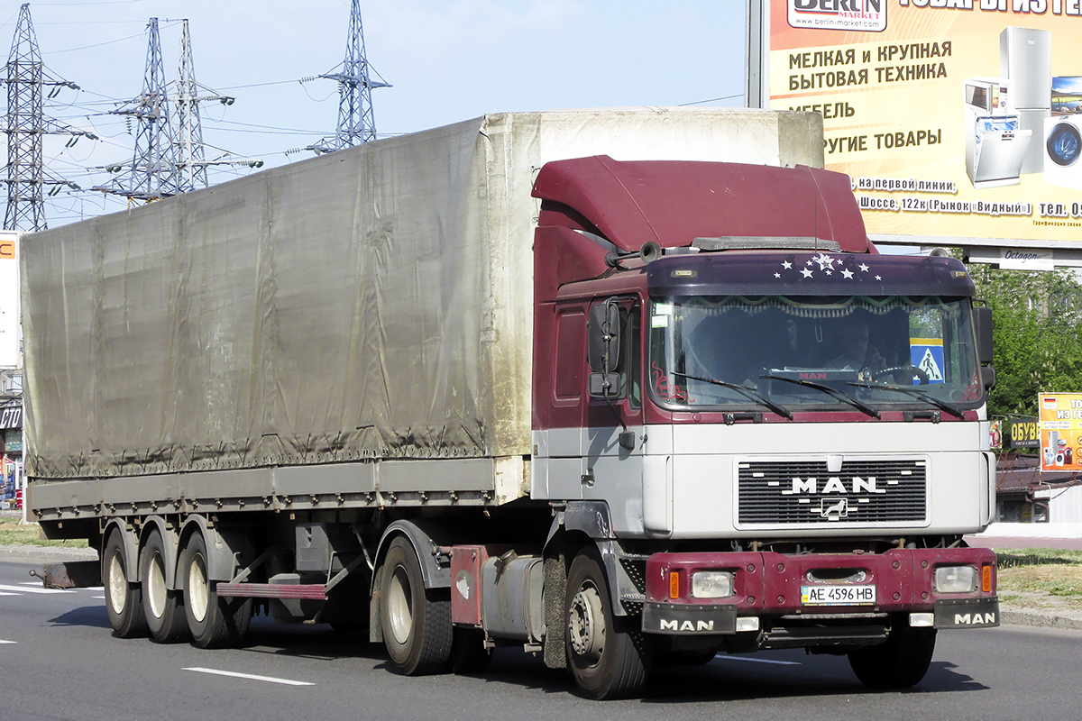 Днепропетровская область, № АЕ 4596 НВ — MAN F2000 18.403