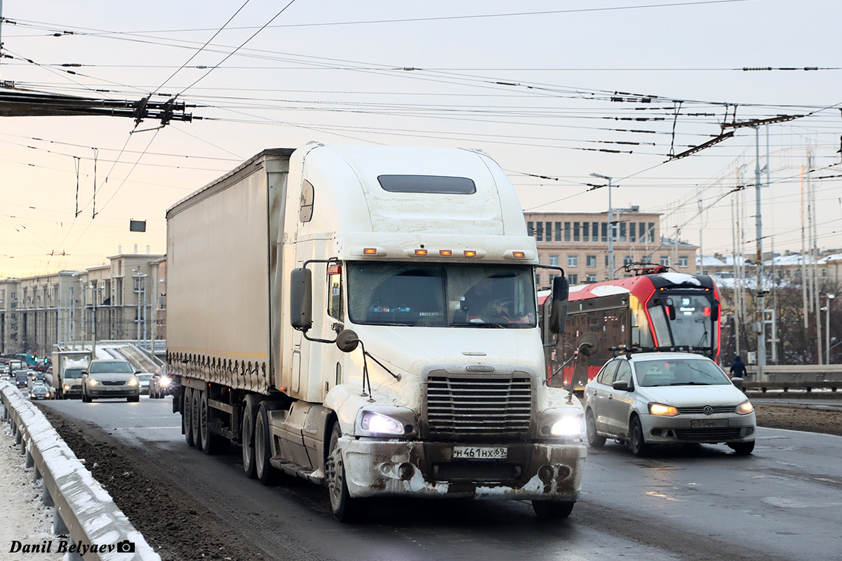 Тверская область, № Н 461 НХ 69 — Freightliner Century Class
