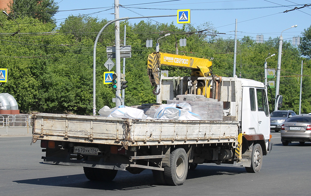 Челябинская область, № Р 670 УК 174 — Mitsubishi Fuso Fighter