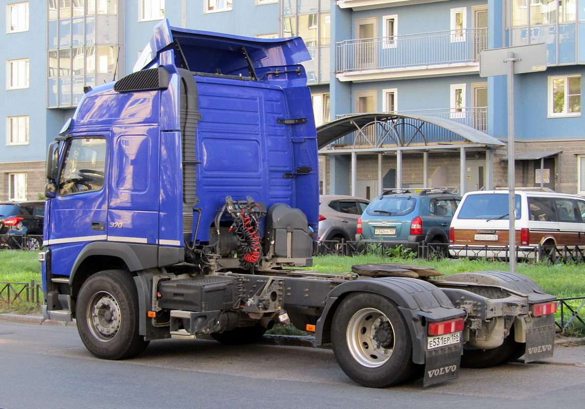 Оренбургская область, № Е 531 ЕР 156 — Volvo ('2013) FM.370