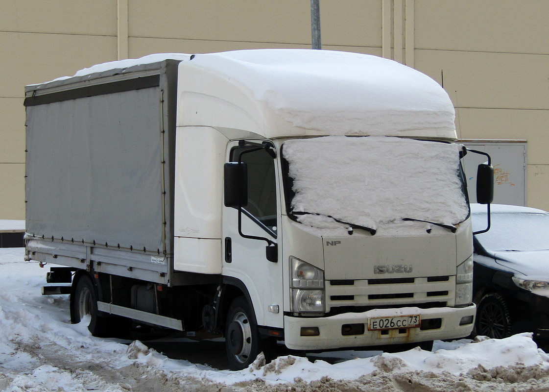 Ульяновская область, № Е 026 СС 73 — Isuzu Rus (общая модель)