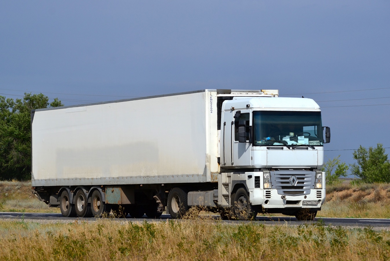 Волгоградская область, № М 427 ВА 34 — Renault Magnum E-Tech ('2001)