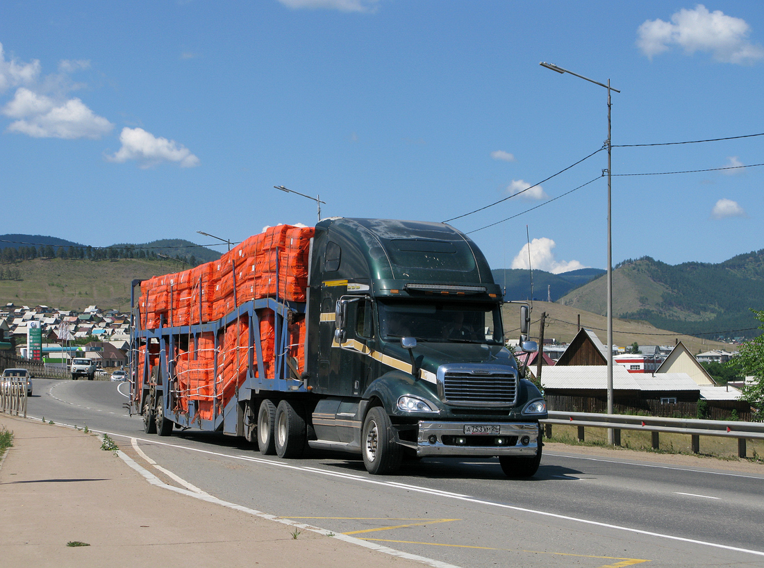 Красноярский край, № А 753 ХУ 24 — Freightliner Columbia