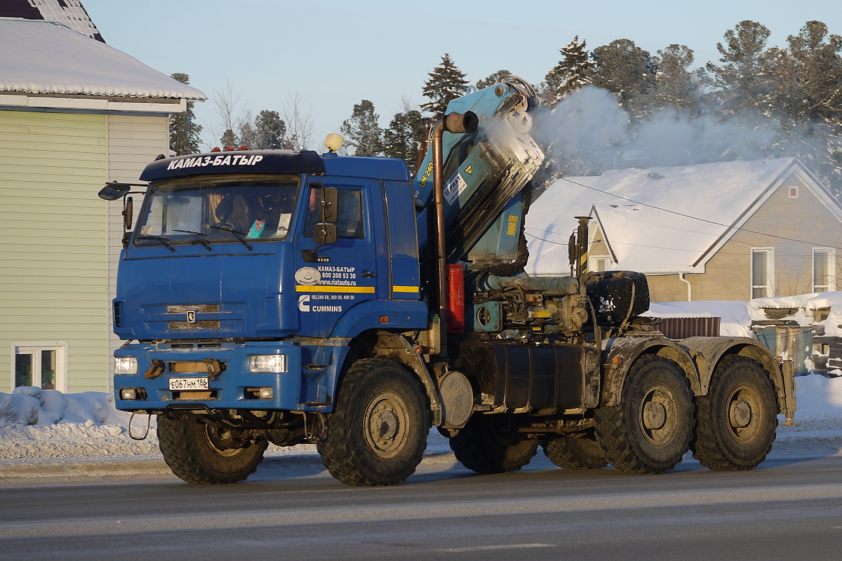 Ханты-Мансийский автоном.округ, № Е 067 НМ 186 — КамАЗ-65225 (общая модель)