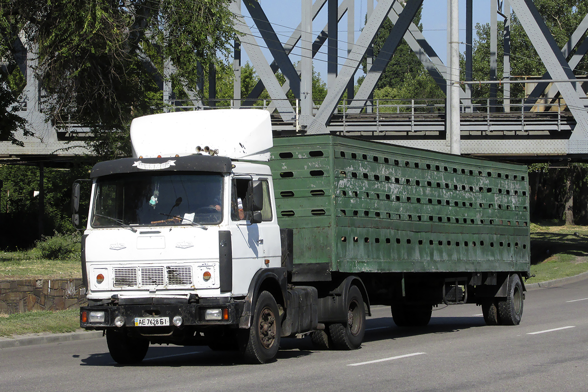 Днепропетровская область, № АЕ 7628 ЕІ — МАЗ-54323