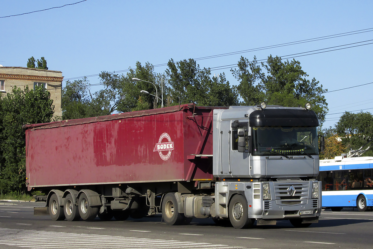 Днепропетровская область, № АЕ 5464 НЕ — Renault Magnum ('2005)