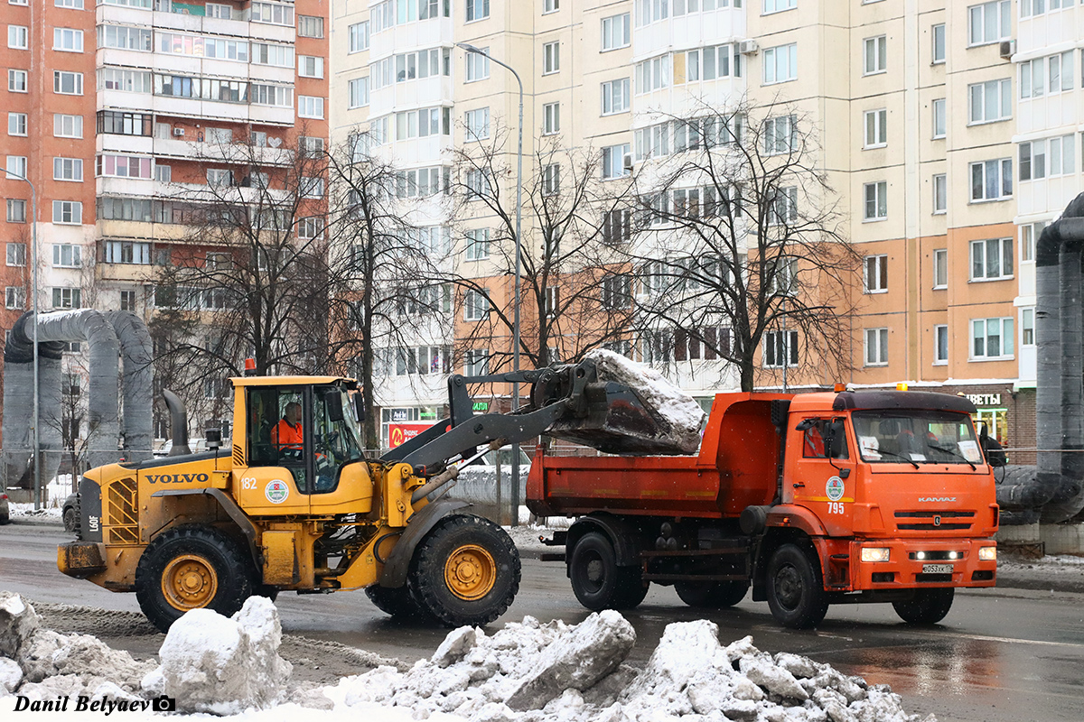 Санкт-Петербург, № 182 — Volvo L60; Санкт-Петербург, № В 053 ХК 178 — КамАЗ-53605-L4(19)