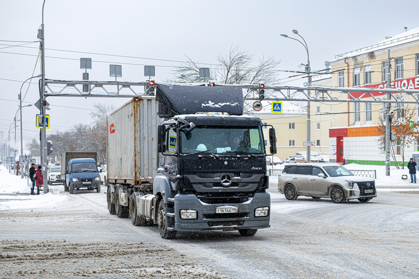 Свердловская область, № Т 161 АВ 196 — Mercedes-Benz Axor 1836