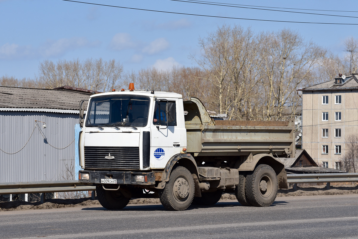 Архангельская область, № Н 009 СН 29 — МАЗ-5551A2