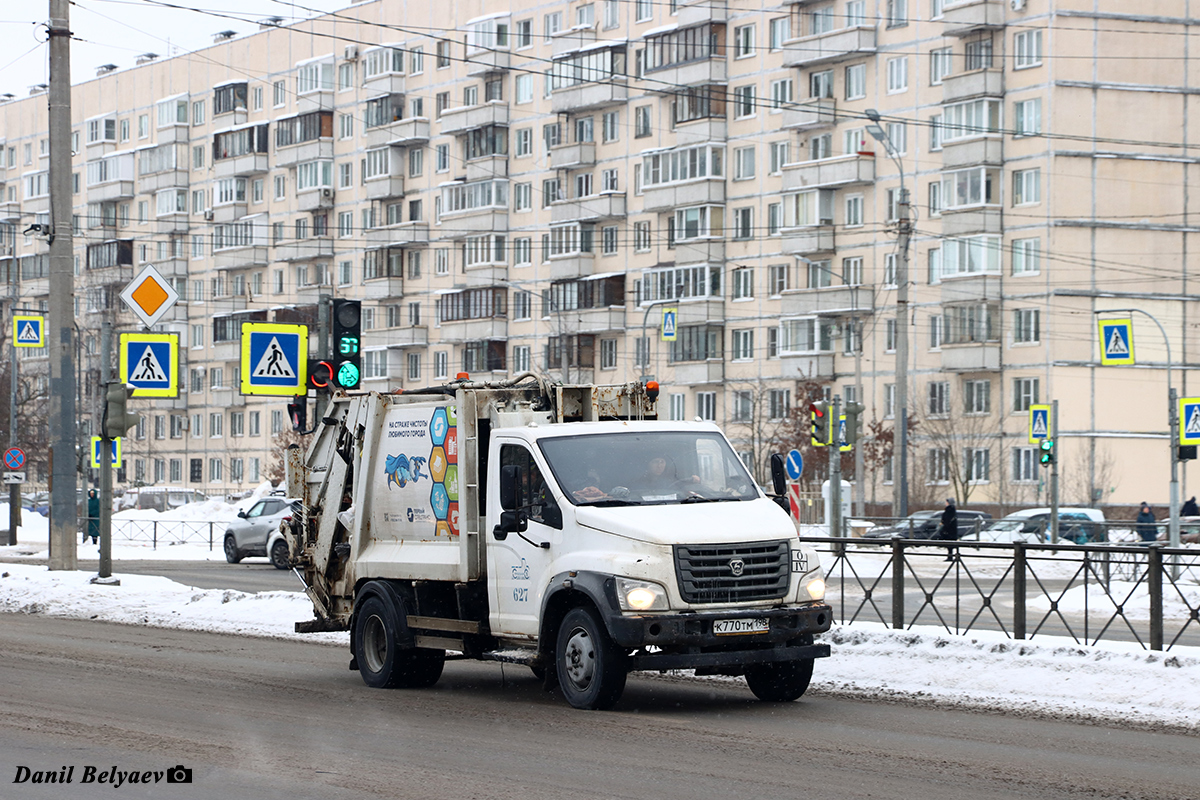 Санкт-Петербург, № 627 — ГАЗ-C41R13