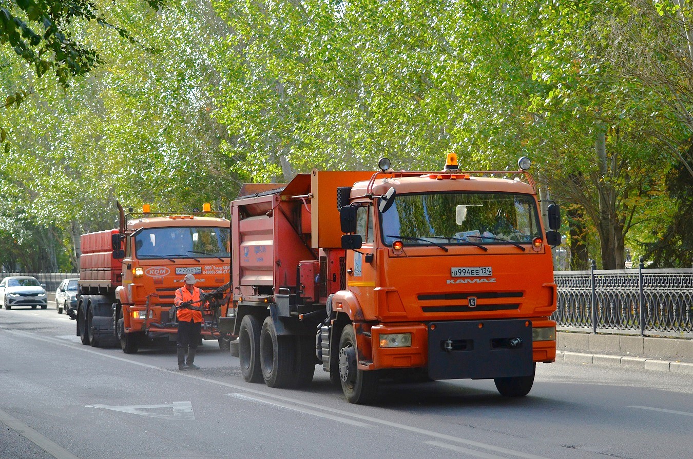 Волгоградская область, № В 994 ЕЕ 134 — КамАЗ-65115-A4(23)