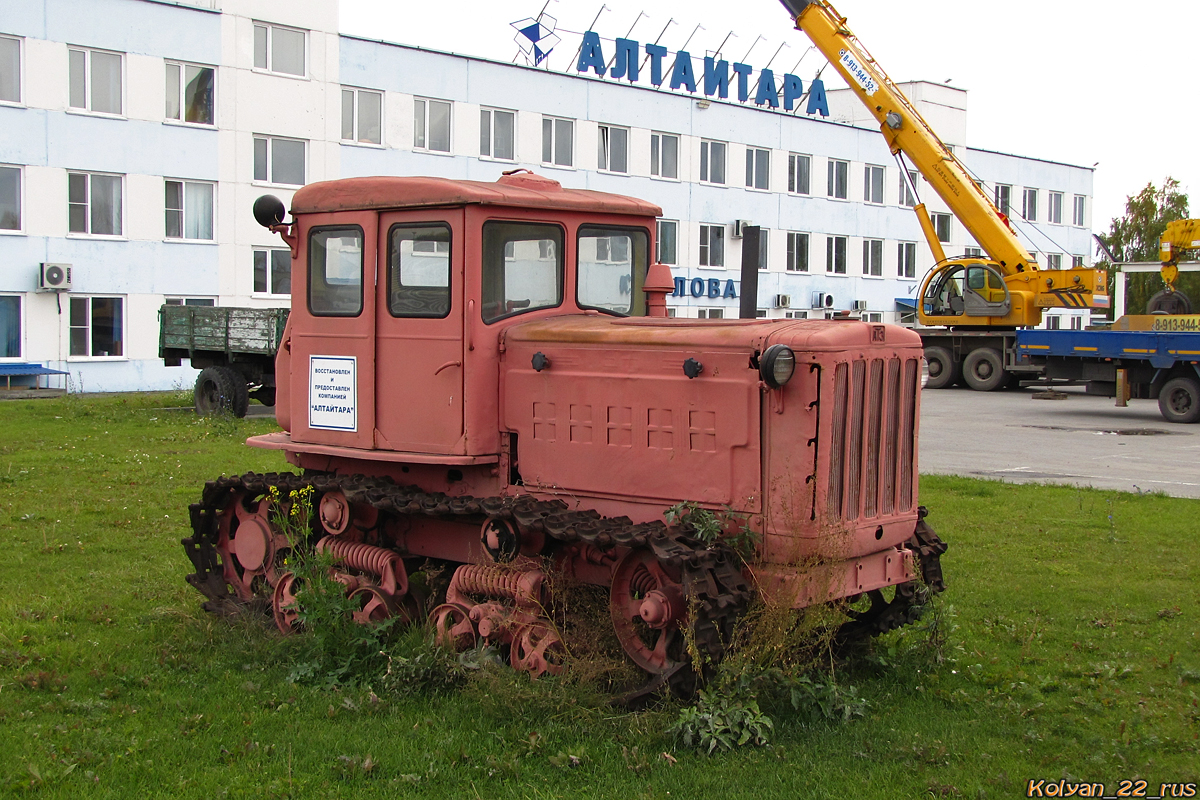 Алтайский край, № (22) Б/Н СТ 0070 — ДТ-54 (АТЗ); Техника на постаментах, памятники (Алтайский край); Транспортные средства без номеров (Алтайский край)