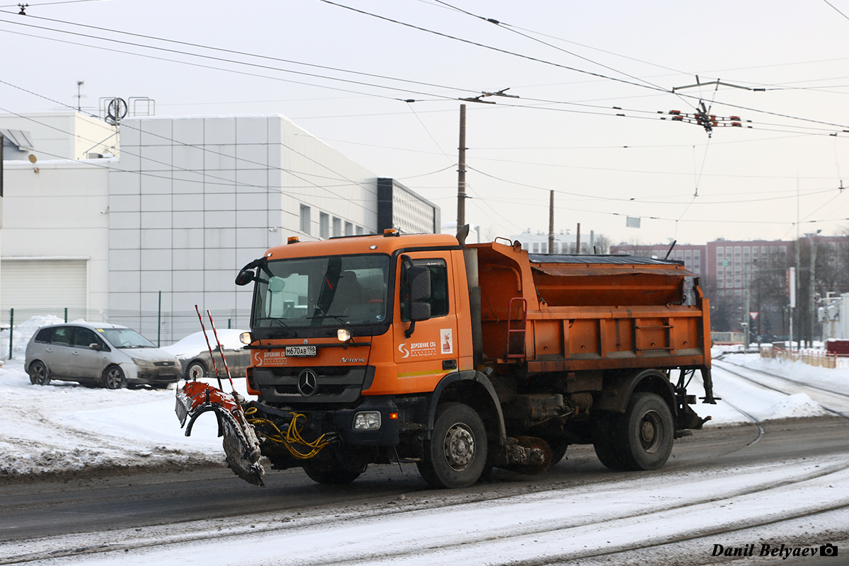 Санкт-Петербург, № М 670 АВ 198 — Mercedes-Benz Actros ('2009) 2041