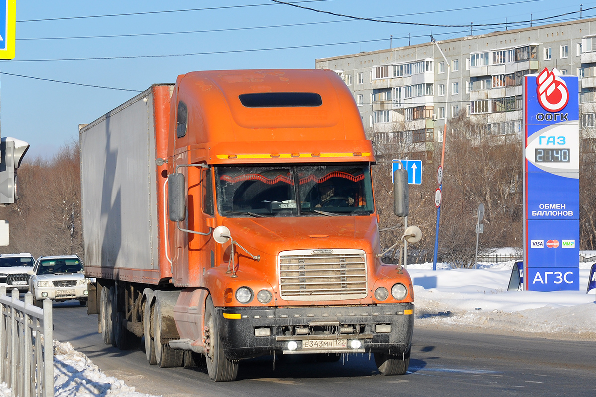 Алтайский край, № Е 343 МН 122 — Freightliner Century Class