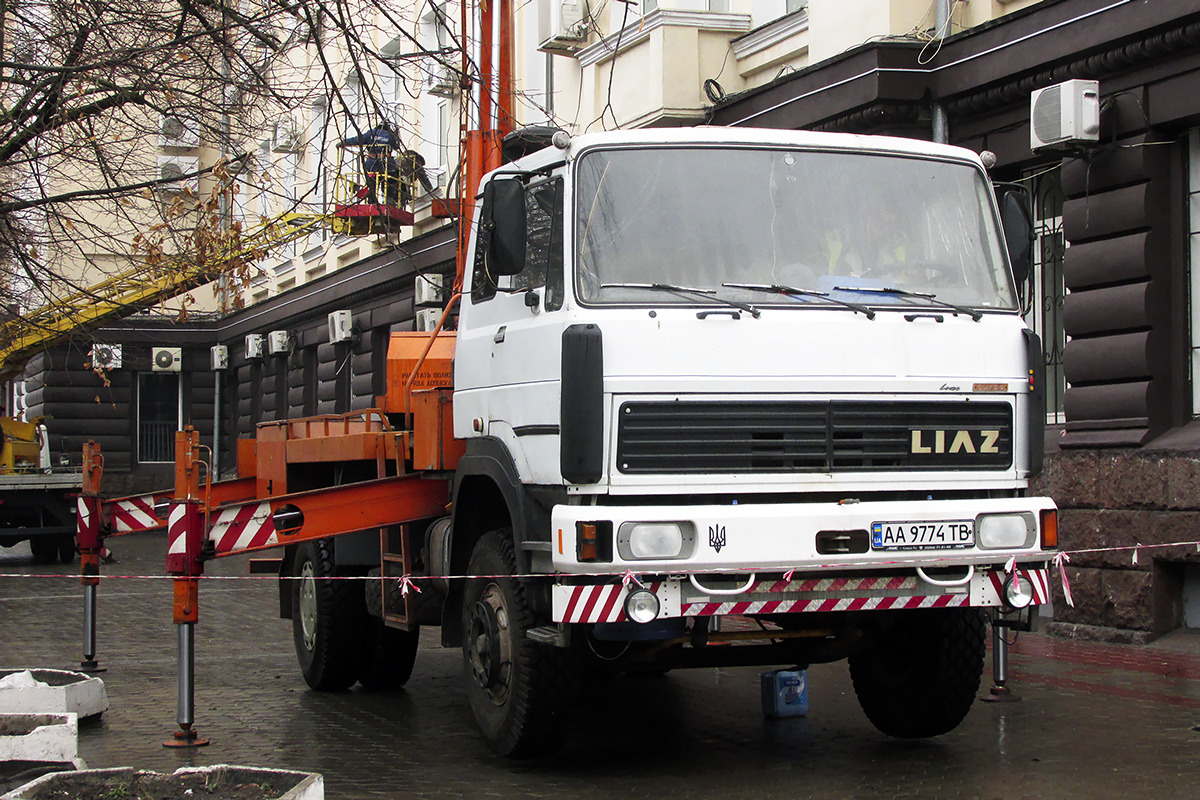 Днепропетровская область, № АА 9774 ТВ — Škoda-LIAZ 110