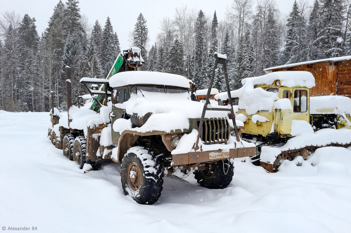 Башкортостан, № М 589 УМ 102 — Урал-43204