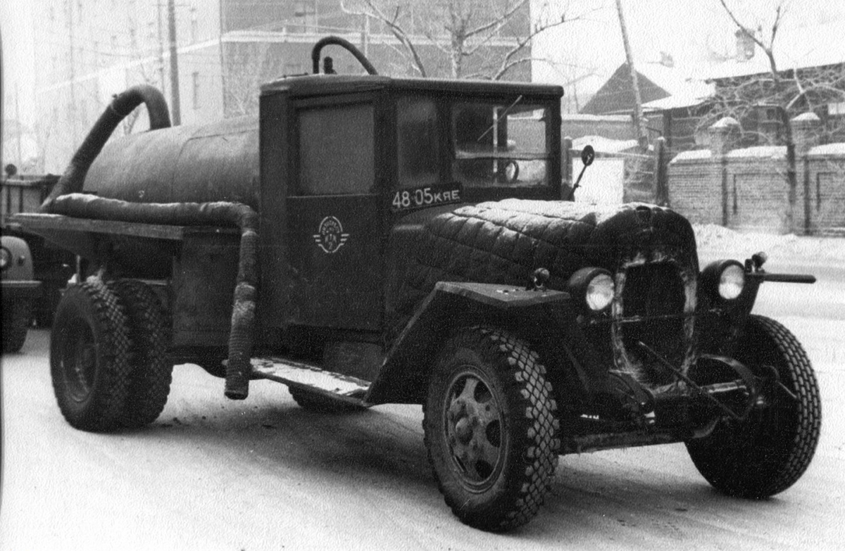 Красноярский край, № 48-05 КЯЕ — УралЗИС-5В; Исторические фотографии (до 2000 года) (Красноярский край)