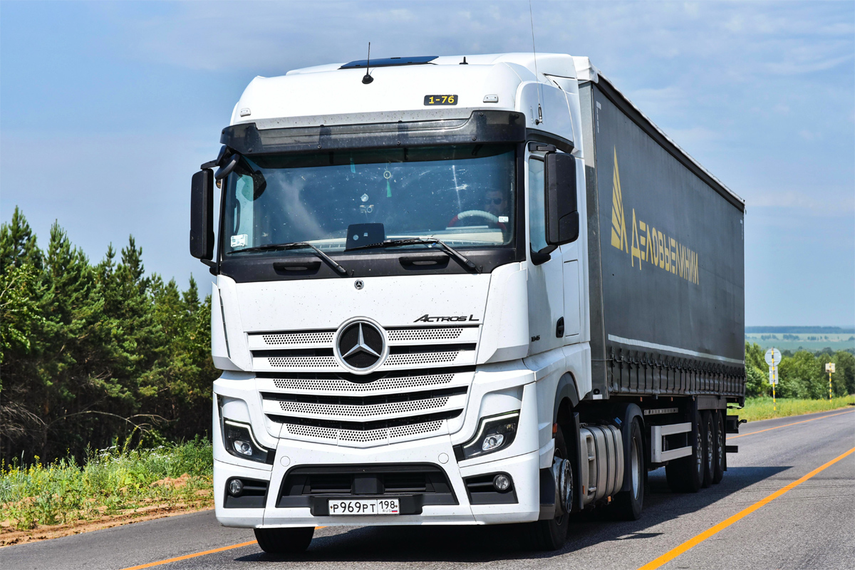 Ярославская область, № Р 969 РТ 198 — Mercedes-Benz Actros ('2018) 1845