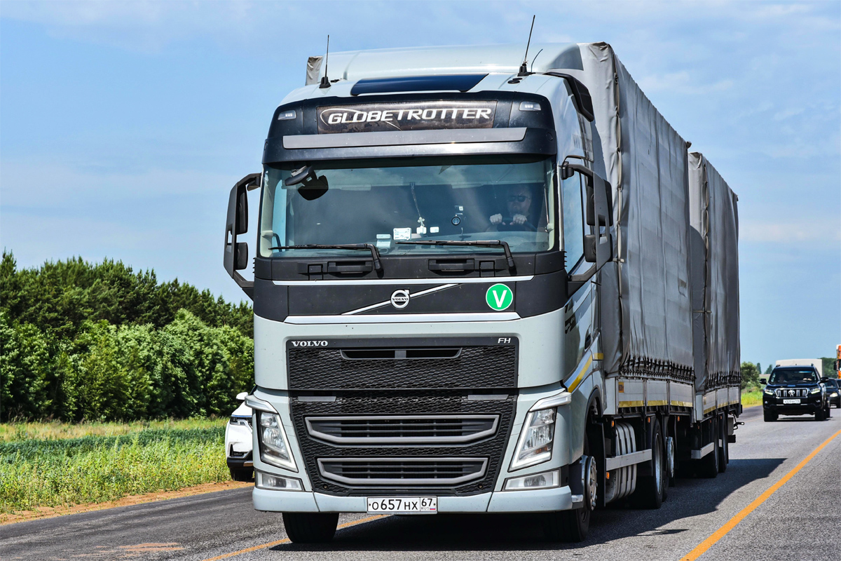 Смоленская область, № О 657 НХ 67 — Volvo ('2012) FH-Series