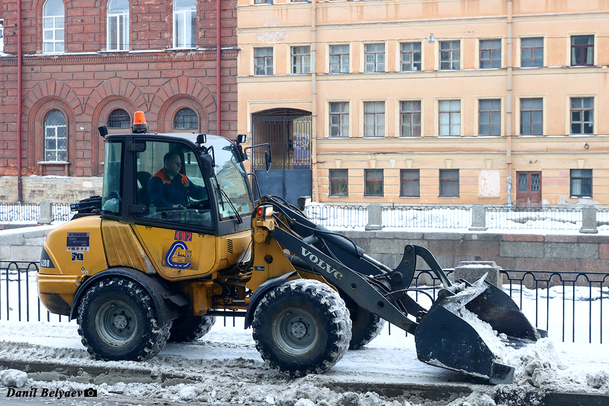 Санкт-Петербург, № 492 — Volvo (общая модель)