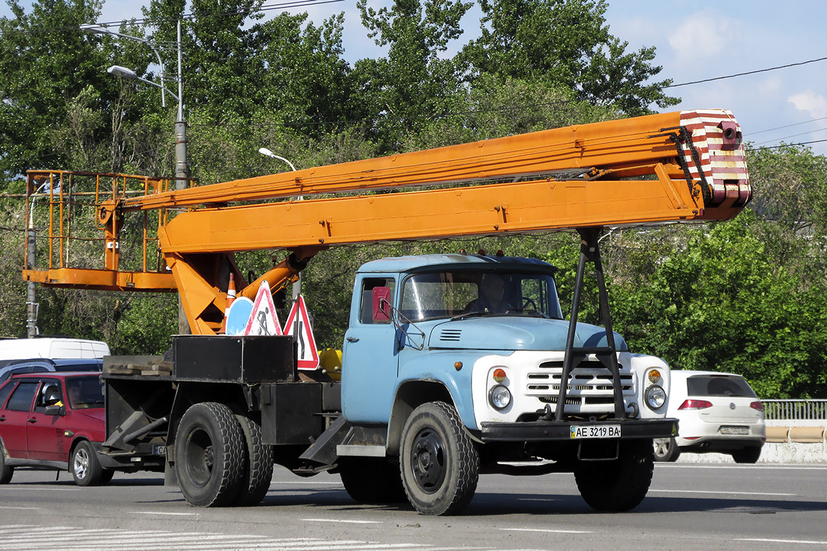 Днепропетровская область, № АЕ 3219 ВА — ЗИЛ-431412
