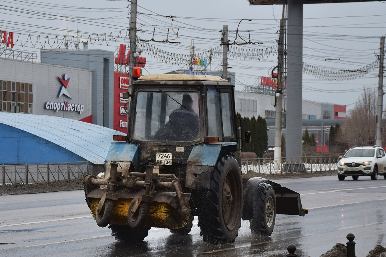 Волгоградская область, № 7246 ВЕ 34 — Беларус-82.1