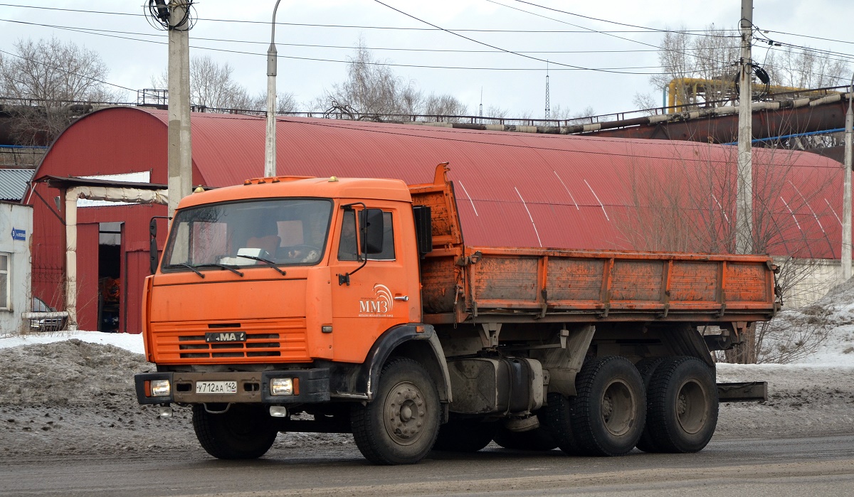 Кемеровская область, № У 712 АА 142 — КамАЗ-53215-13 [53215N]